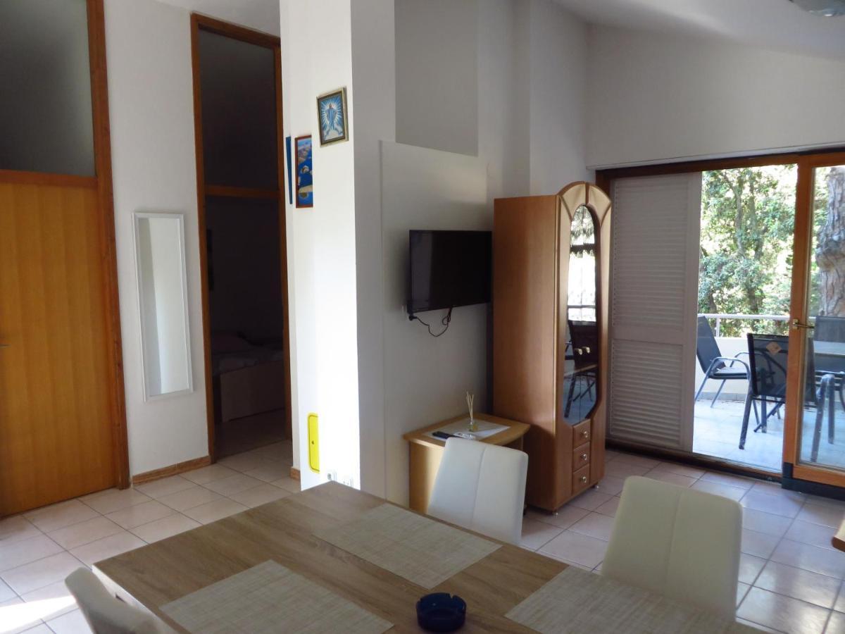 Soline Beach Apartments Biograd Na Moru Kültér fotó